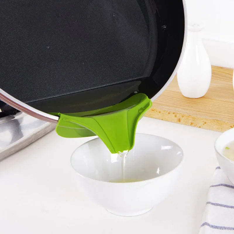 Kitchen Funnel with Anti-Splash Edge and Liquid Streamer Spout, Anti-Spill Pouring Tool