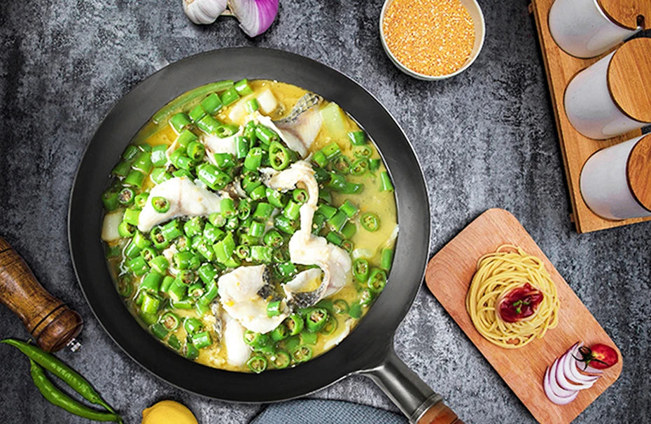 Konco High quality iron pan Non-coating Cooking Pot Kitchen Cookeware,Handmade Hammering Wok Gas Cookware