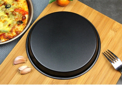 Kitchen Pizza Mould Pan Carbon Steel ware Baking Pan Round Pizza Tray Round Baking Tray Heat-resistant for Home Pie Tins Black